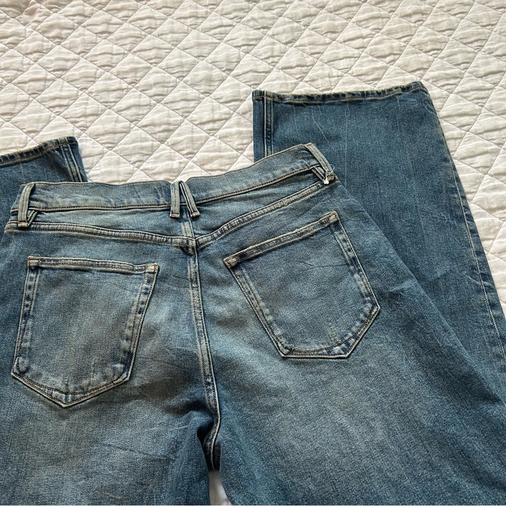 Good American Good Standard High-Rise Baggy Jeans in Dark Denim - Picture 13 of 14